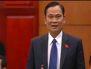 Bộ trưởng Bộ Nội vụ trả lời chất vấn  